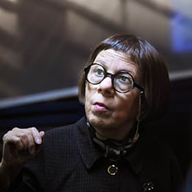 Linda Hunt