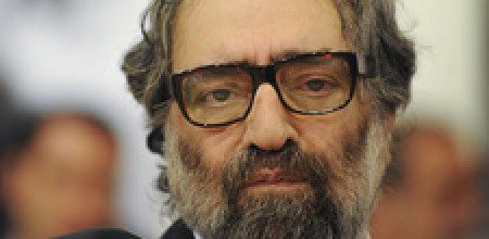 “عشق در انفرادی”: پیش‌تولیدِ فیلم تازه‌ی مسعود کیمیایی (“سرب” و “ردپای گرگ”) آغاز شد